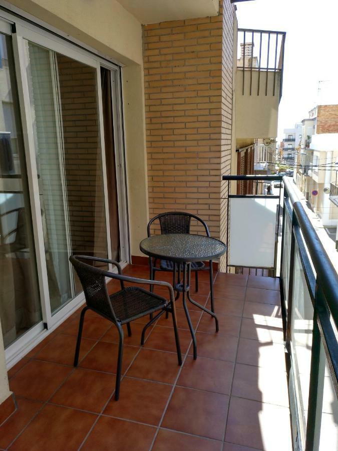 Estupendo Piso En L'Ampolla Apartment Luaran gambar